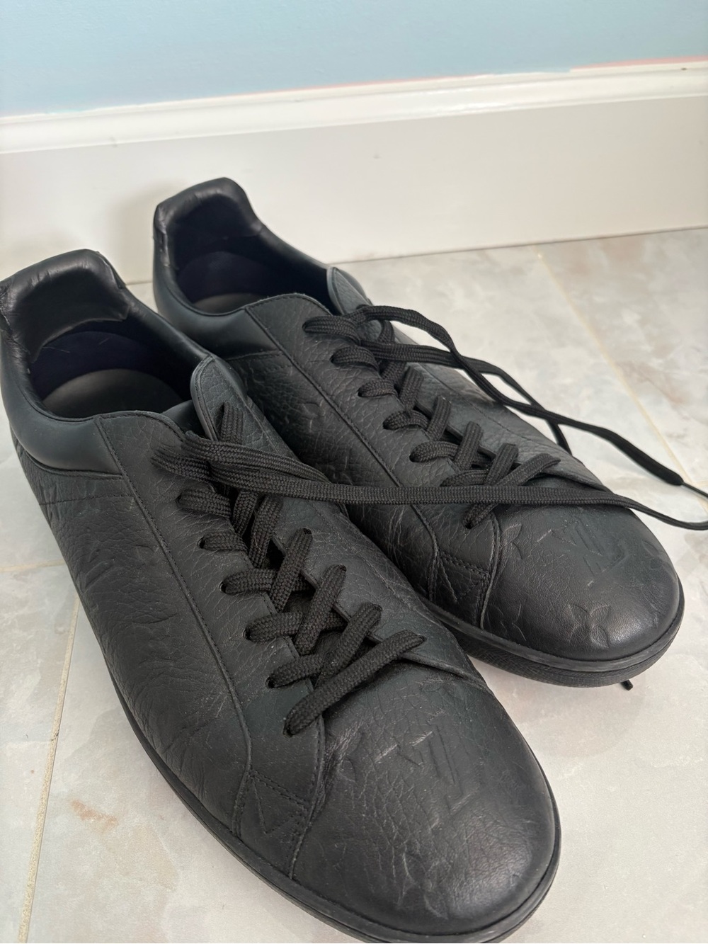 Louis Vuitton Black Leather Low-Top Lace-Up Sneakers - Picture 6 of 6